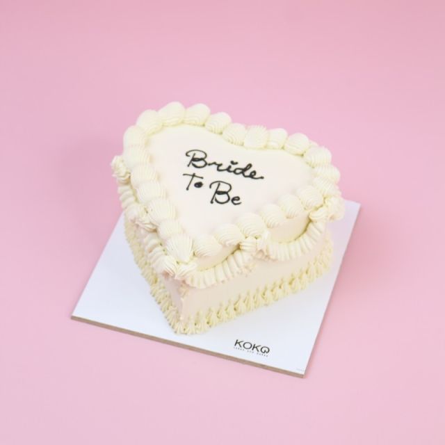 Bento Bride's Vintage Heart Cake